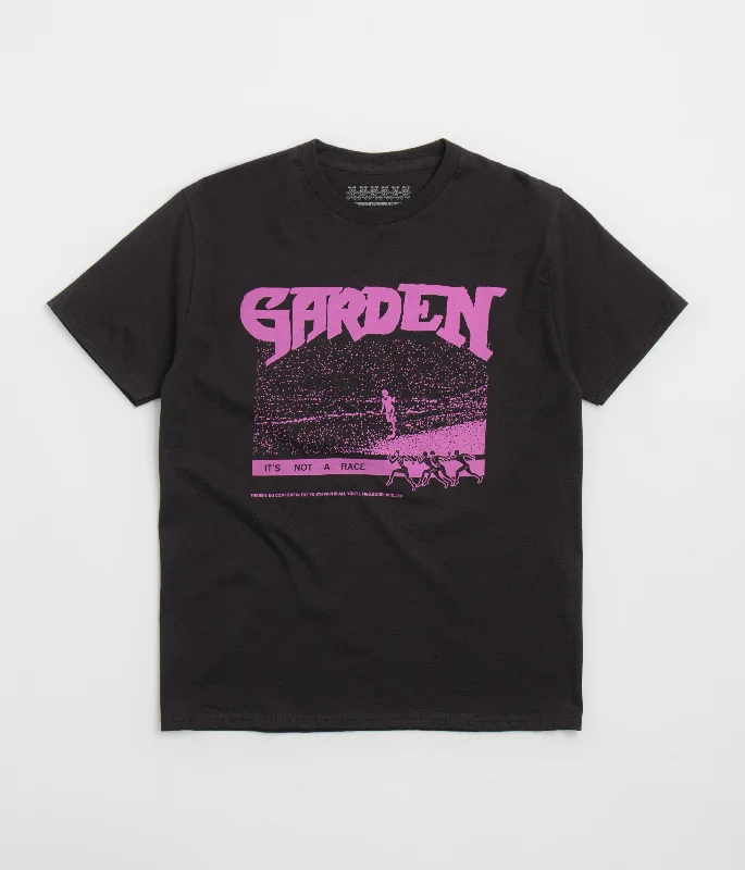 cotton t-shirts soft feel -Garden Not A Race T-Shirt - Black / Pink