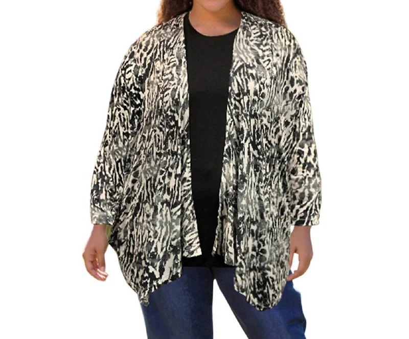 Cardigan with soft cuffs -Long Sleeve Draped Cardigan - Plus In Black/white Leopard