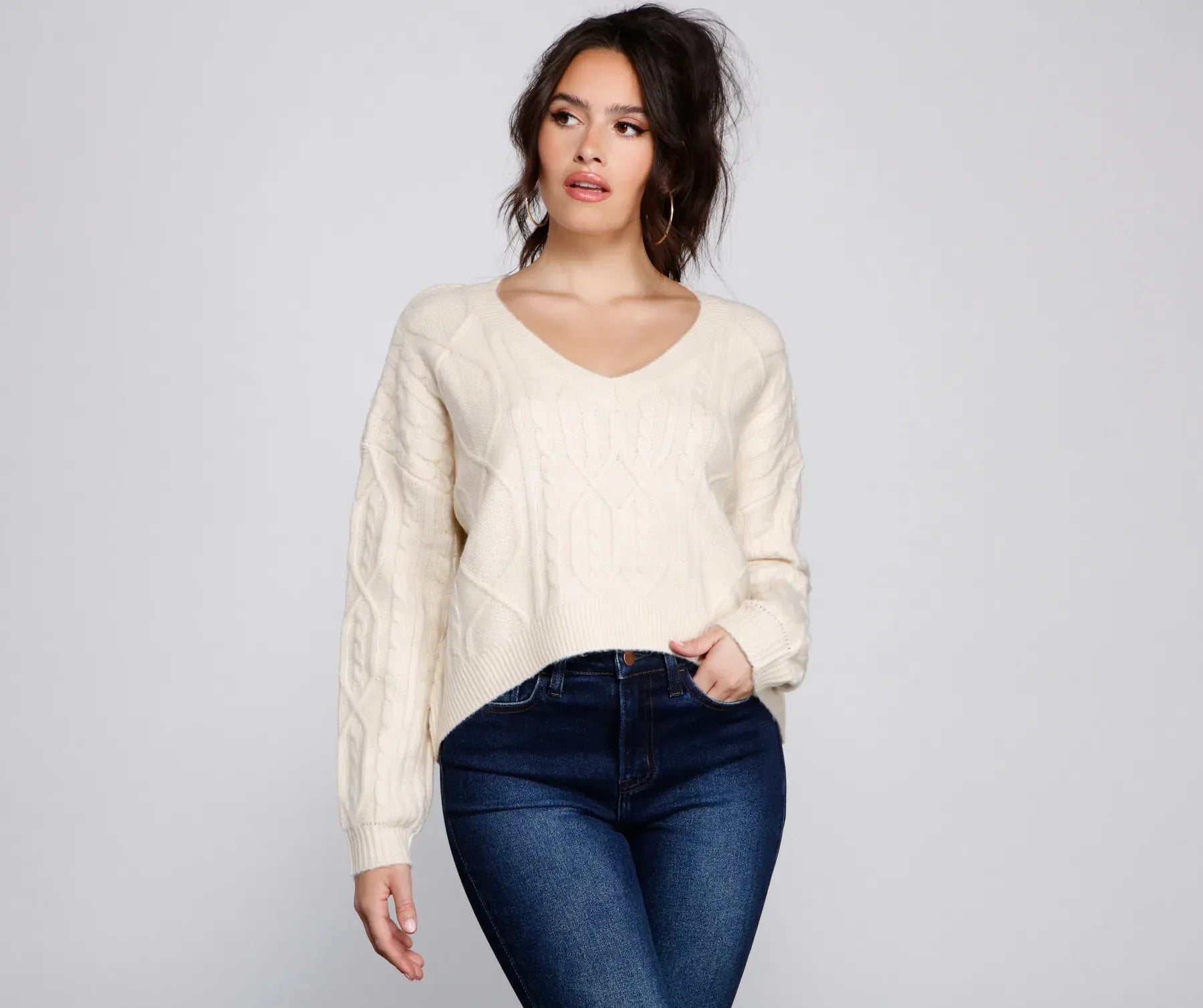 Soft pullover sweater for spring comfort -Cute And Cozy Cable Knit Cropped Sweater