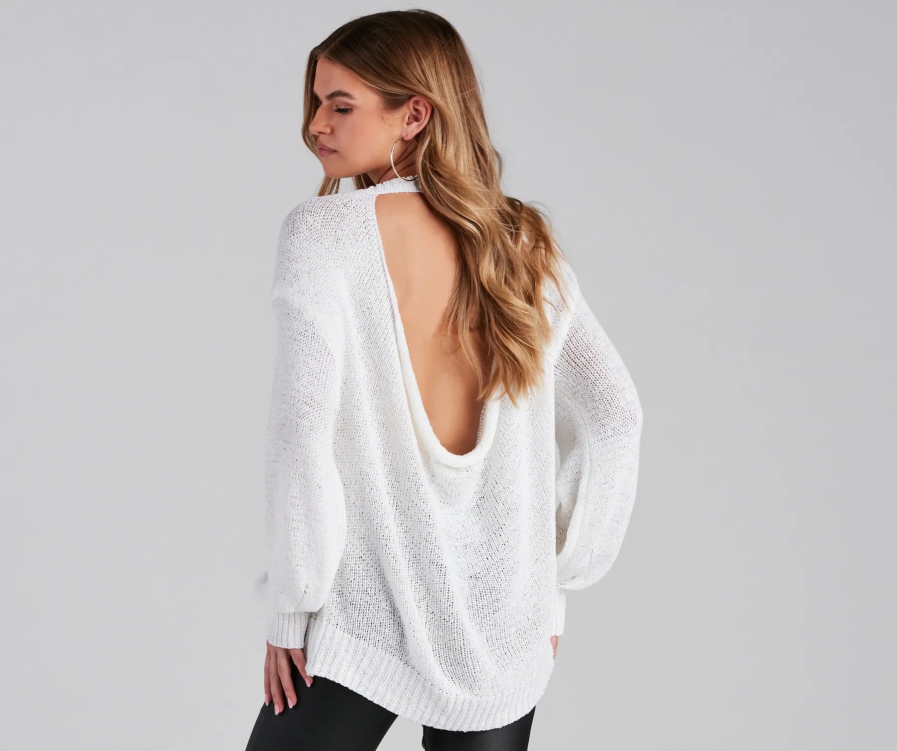 Pullover sweater with wave design -Effortless Chic Open Back Sweater