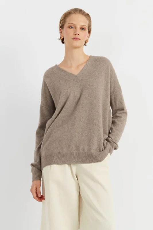 Thick pullover sweater for outdoor use -Soft-Truffle Cashmere V-Neck Sweater