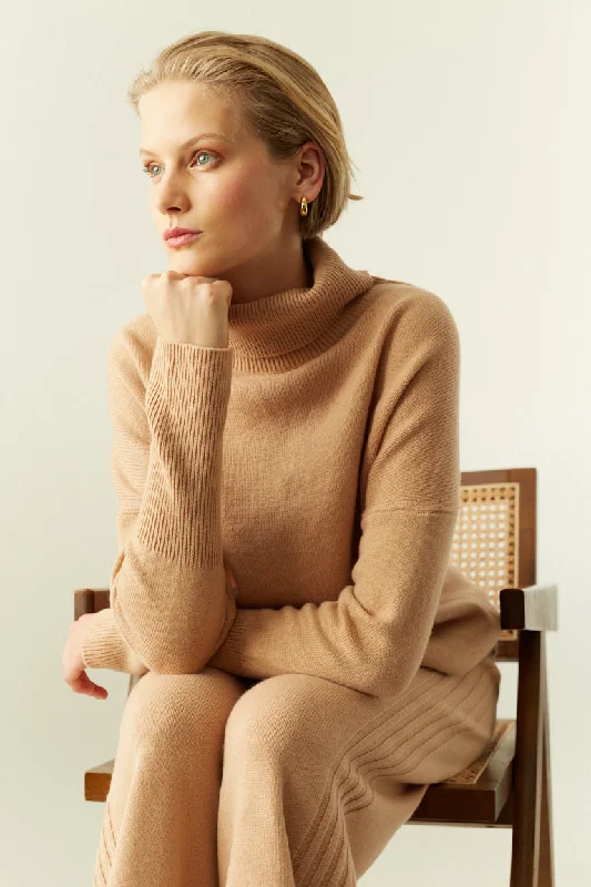 Brown pullover sweater for autumn -Warm-Beige Cashmere Rollneck Sweater